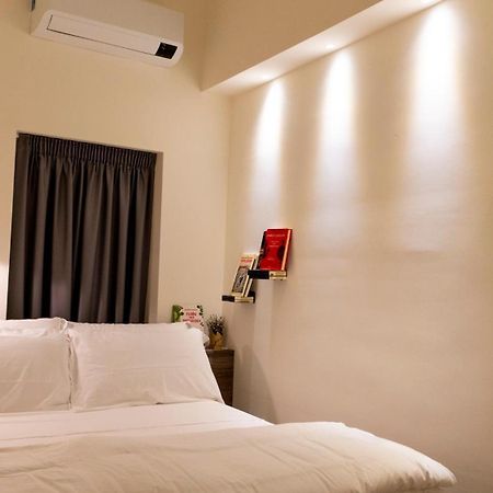 Notti D'Autore Suites Aeroporto di Catania Fontana Rossa Esterno foto