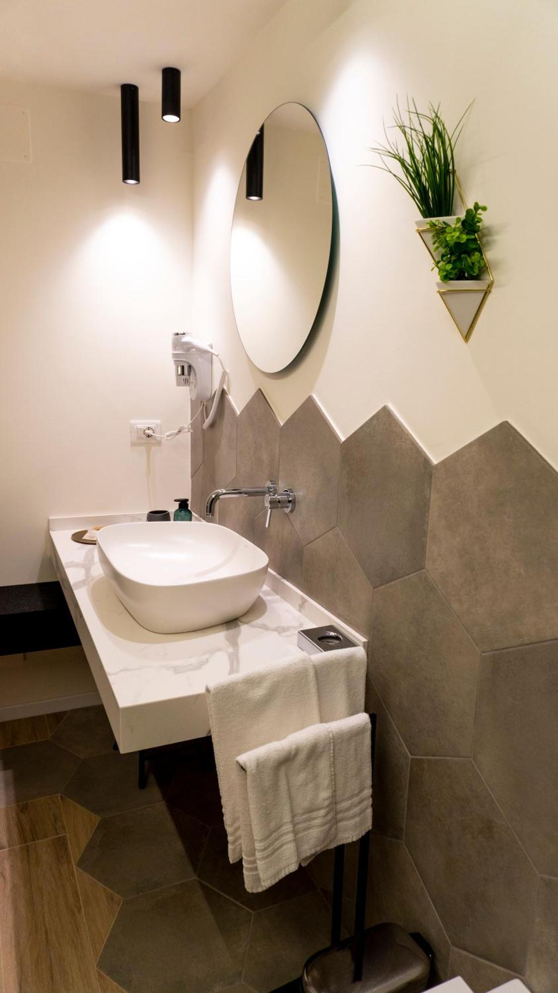 Notti D'Autore Suites Aeroporto di Catania Fontana Rossa Esterno foto