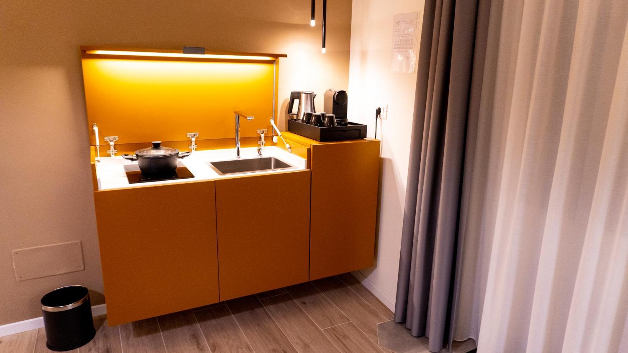 Notti D'Autore Suites Aeroporto di Catania Fontana Rossa Esterno foto