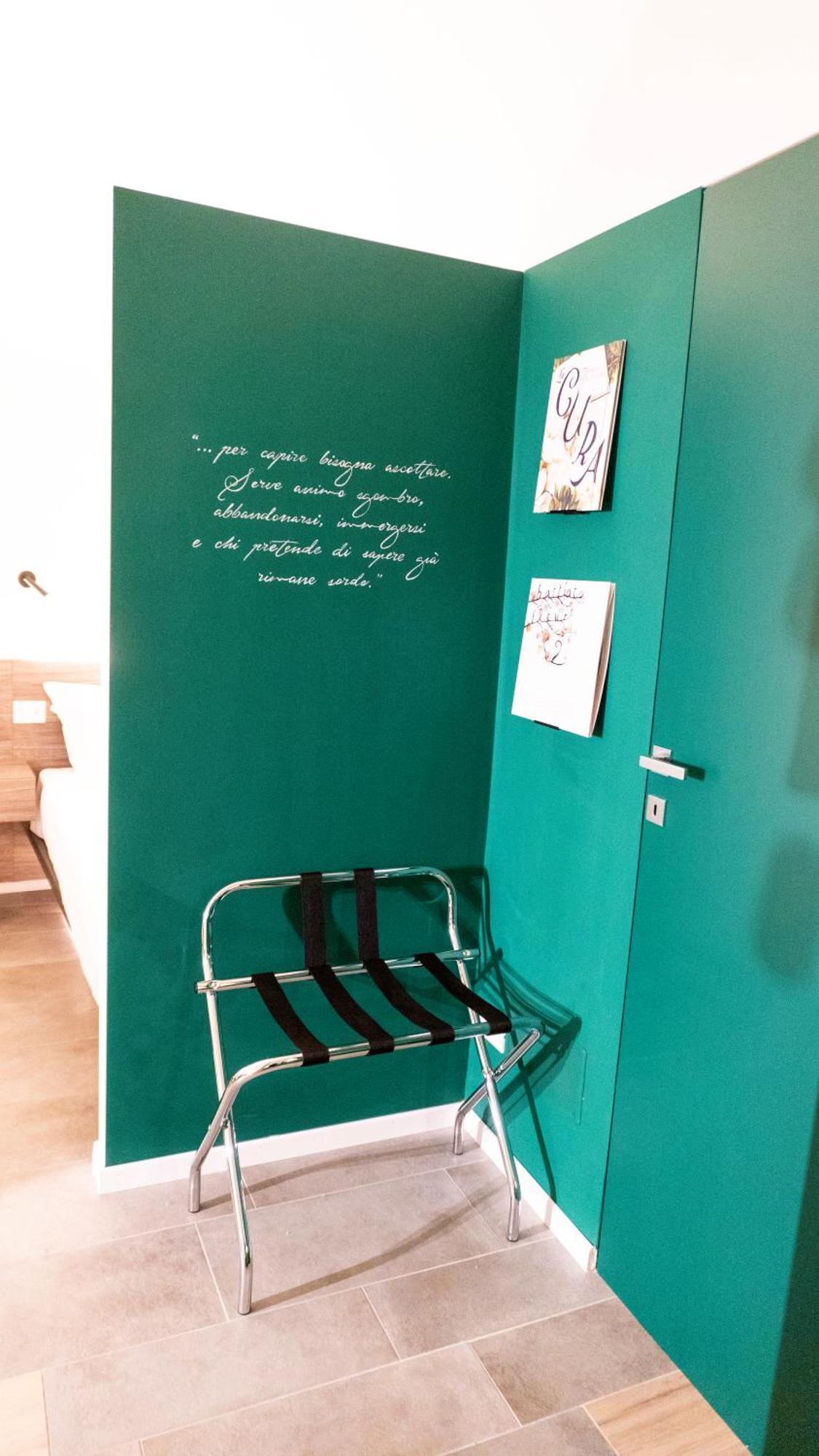 Notti D'Autore Suites Aeroporto di Catania Fontana Rossa Esterno foto